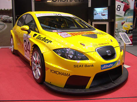 Det bliver en bil som denne Jimmy Johansson skal køre. Bilen ligner meget en WTCC bil, men kører med turbo motor og mindre effekt.